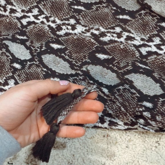 Pants - Picture 3 of 4